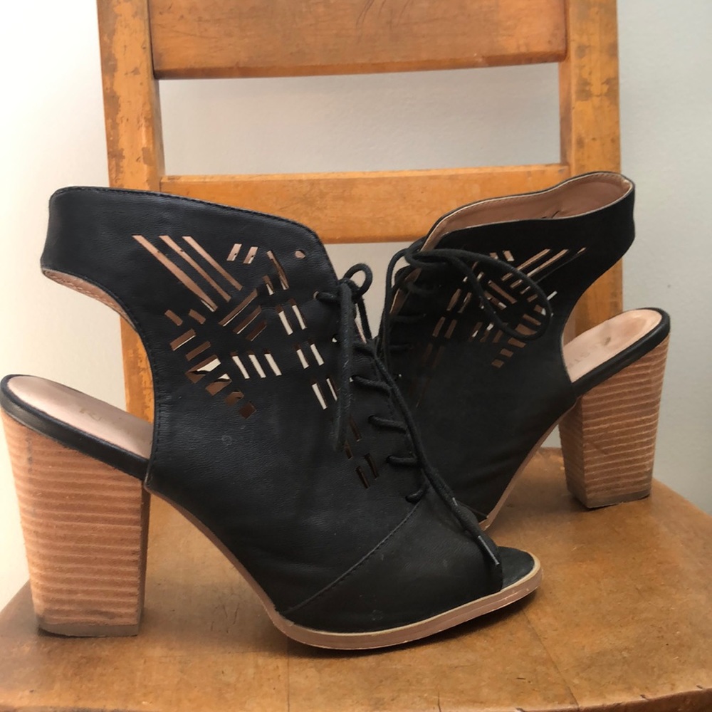 Black laser cut block peeptoe lace up heel sandal